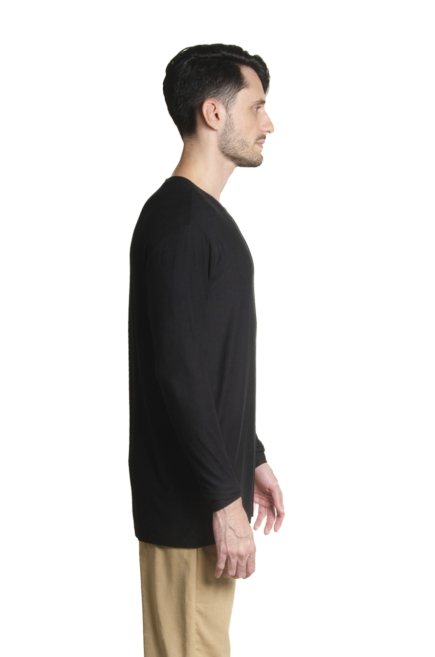 Camiseta Manga Longa Adriadno - Preta - Imagem 4